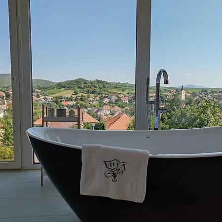 Villa Zeta Wine &